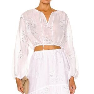 FRAME Eyelet Embroidered Crop Top in white size S